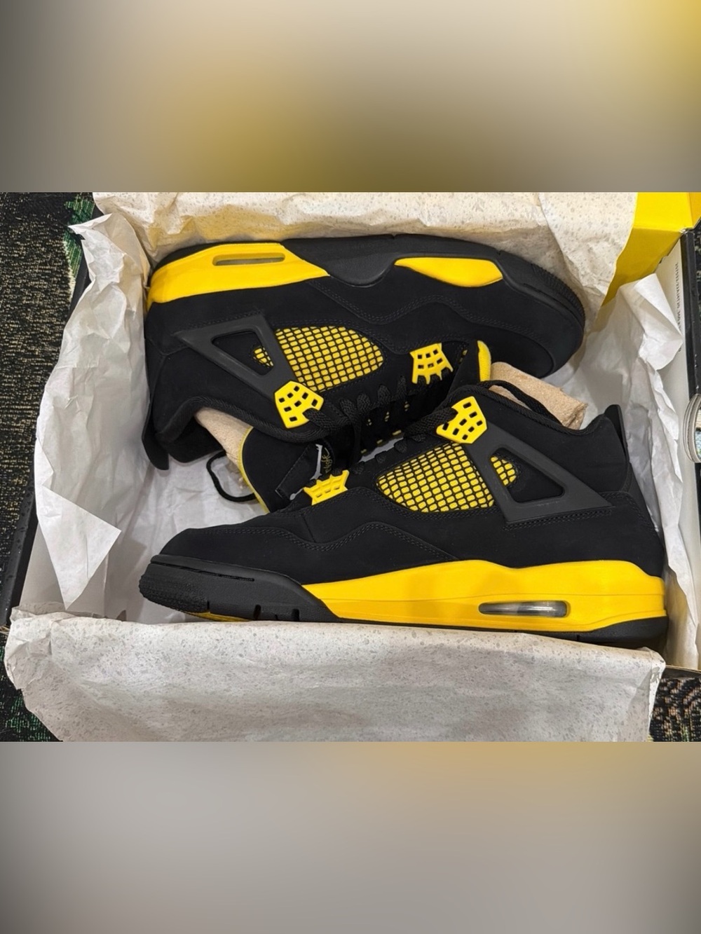 Air Jordan 4 Retro “Thunder” 2023 – Men’s 11.5 – OG Box – Authentic